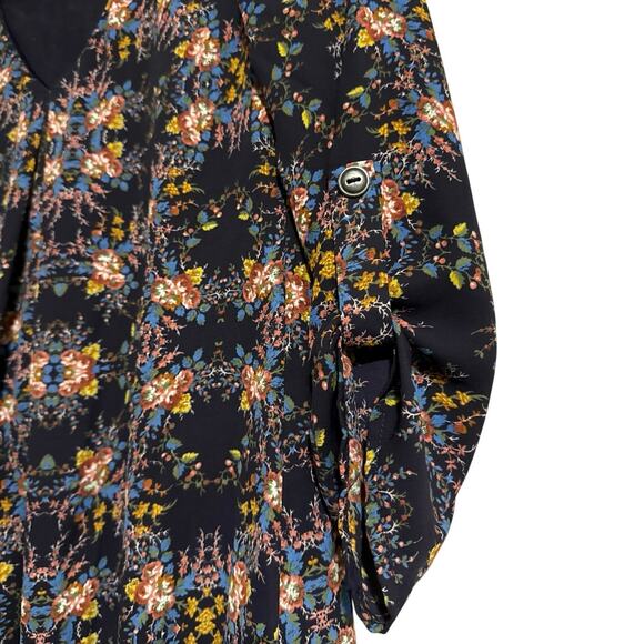 LUSH xs floral mini dress - Picture 4 of 5